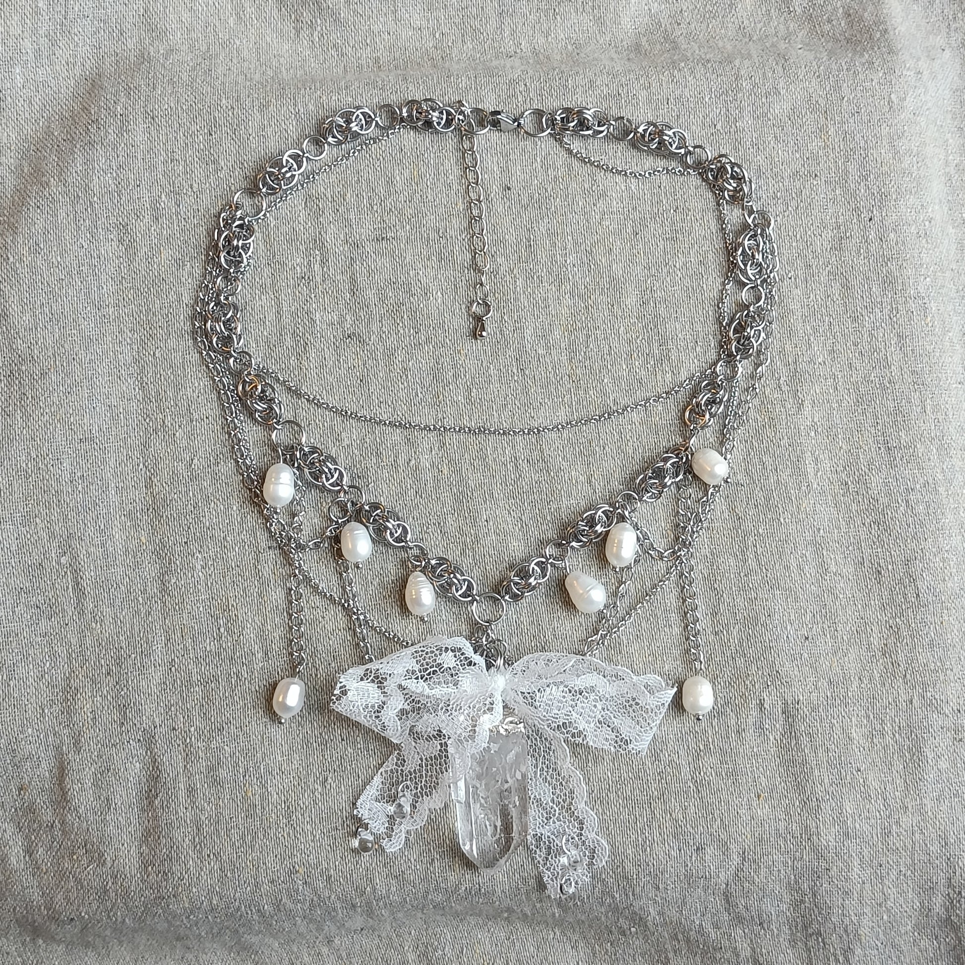 RIVER TREASURES NECKLACE
