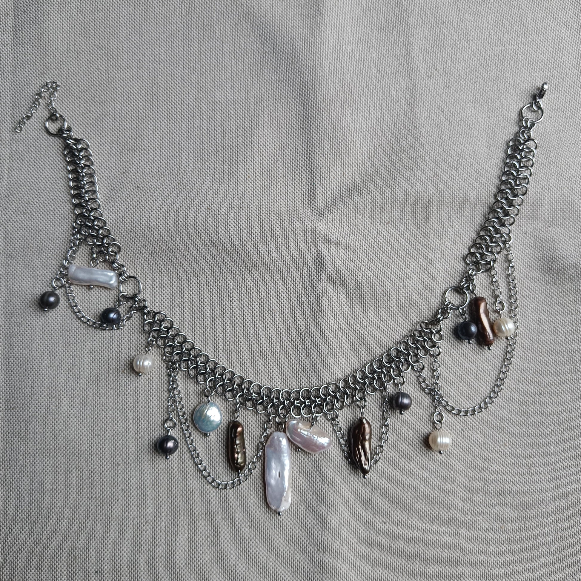 X PEARL NECKLACE