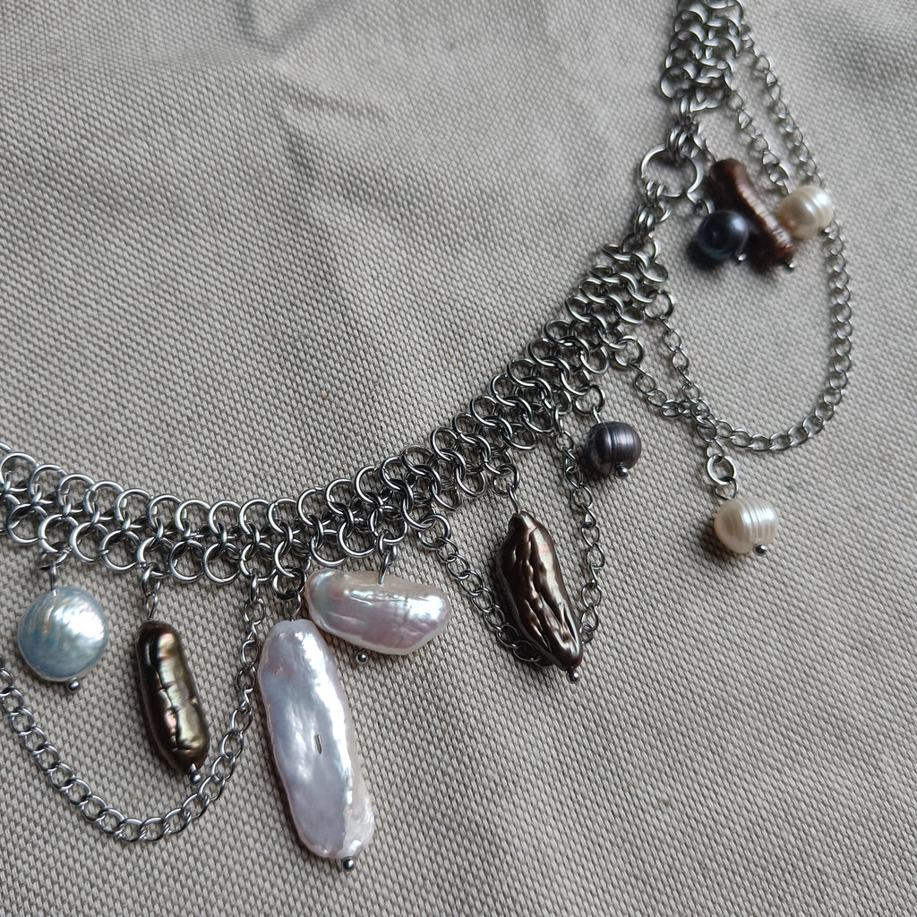 X PEARL NECKLACE