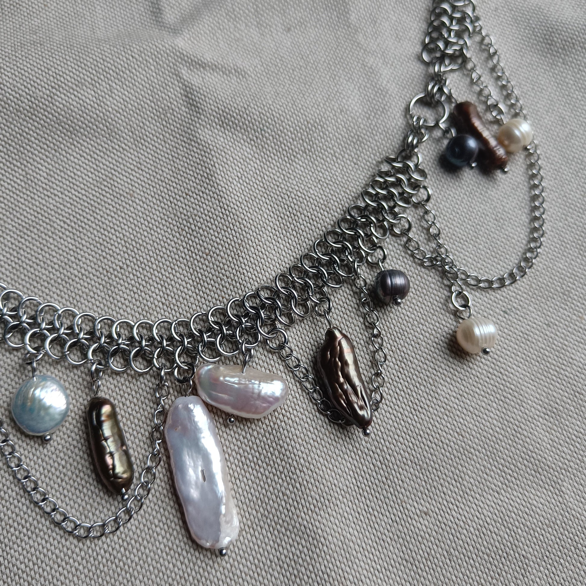 X PEARL NECKLACE