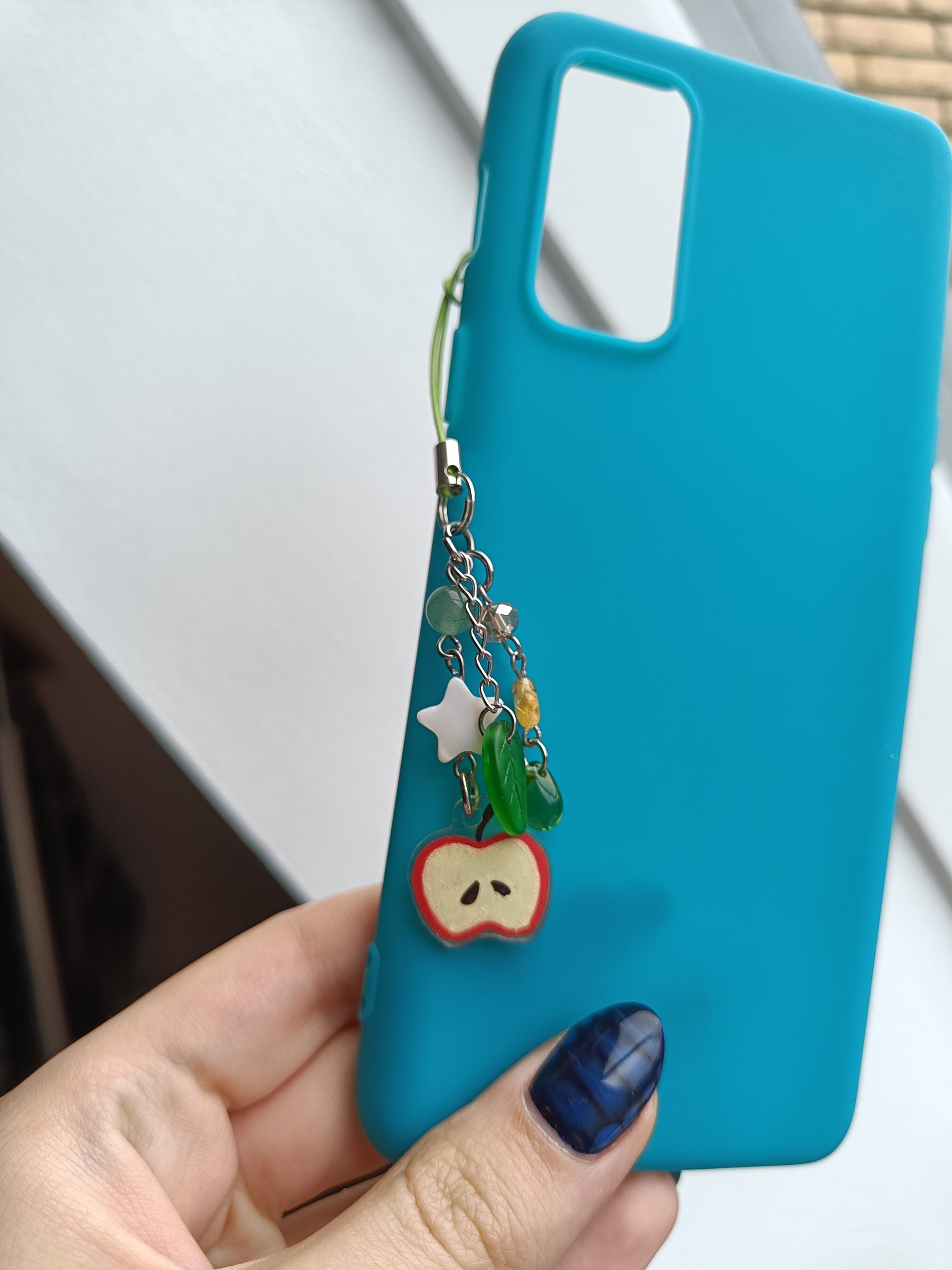 APPLE PHONECHARM